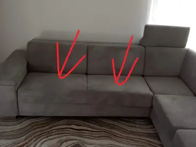 Před opravou: rohová sedačka s propadlými sedáky